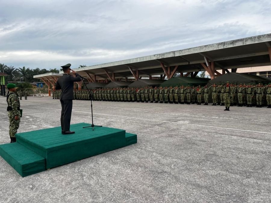 Danyonif TP 952/IB Pimpin Upacara Hari Lahir Pancasila
