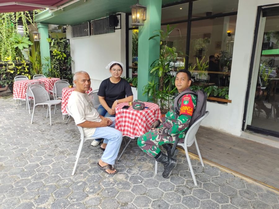 Dari Kedai Kopi ke Pembinaan Teritorial, Babinsa Pererat Komunikasi dengan Warga