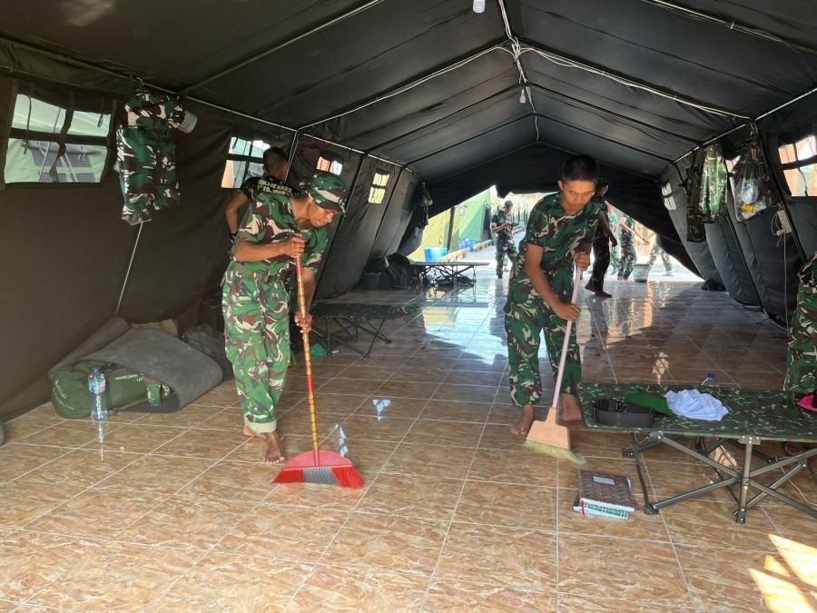 Disiplin Prajurit Yonif TP 952/IB Dimulai dari Kebersihan Posko