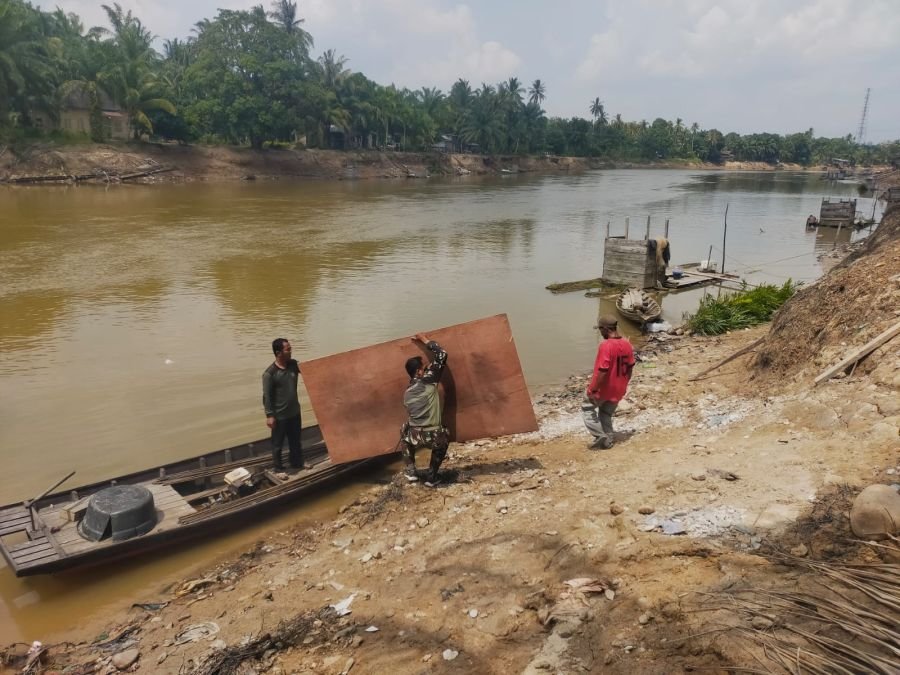 Distribusi Material Lewat Jalur Sungai, Pembangunan Jembatan Garuda Terus Dikebut di Air Hitam
