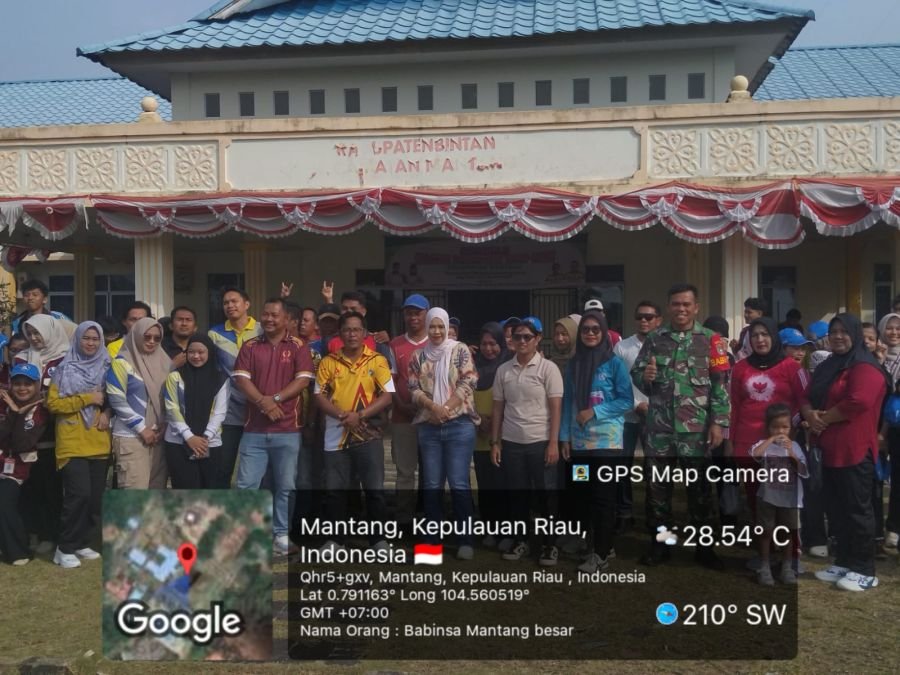 Dukung Hidup Sehat, Babinsa Mantang Besar Hadiri GERMAS dan Pemeriksaan Kesehatan Gratis di Mantang