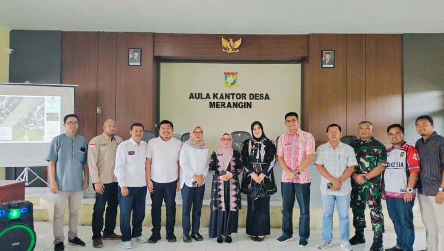 Dukung Pembangunan Infrastruktur, Babinsa Koramil 01/Bkn Hadiri Rapat Ganti Rugi Lahan Pembangunan J