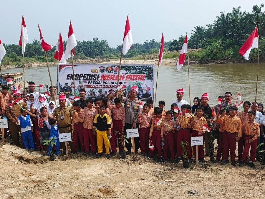 Ekspedisi Merah Putih Presisi Hadirkan Sinergi TNI-Polri di Ulak Patian