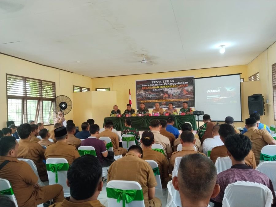 Gandeng Muspika dan Kades, Tim Mabes TNI Bagikan Sembako dan Edukasi Karhutla