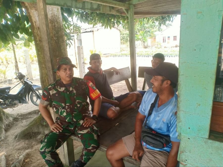 Gelar Sambang Dialogis, Koptu Andrie Samosir Ajak Warga Talang Mulya Aktifkan Siskamling