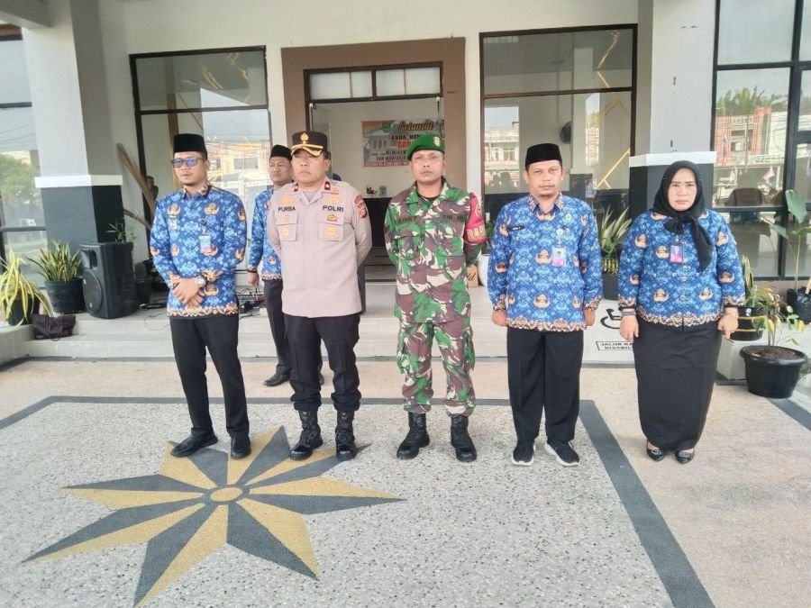 Hadiri Apel Kesadaran Nasional, Koramil 08/TDN Sinergi Jaga Kondusifitas di Ujungbatu