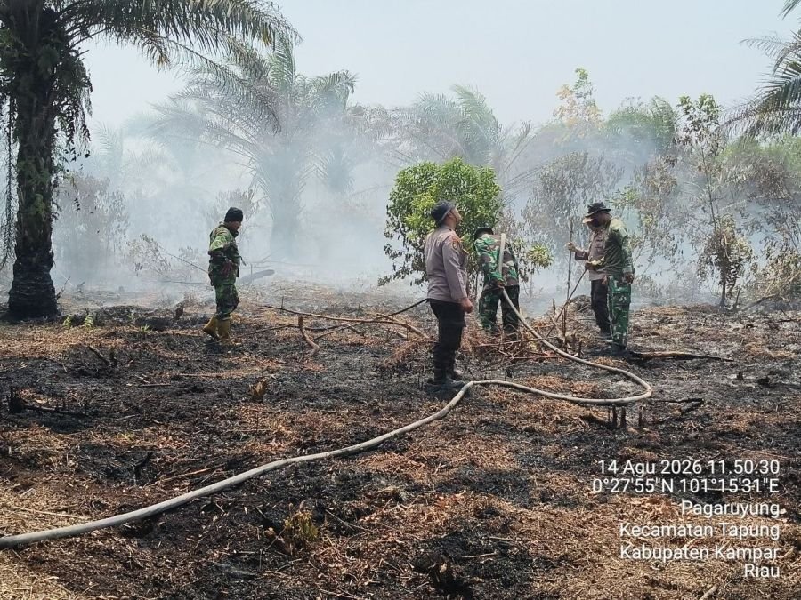 Hari Kedua Pendinginan Karhutla di Tapung, TNI-Polri,BPBD dan MPA Padamkan Api, Tersisa Titik Asap