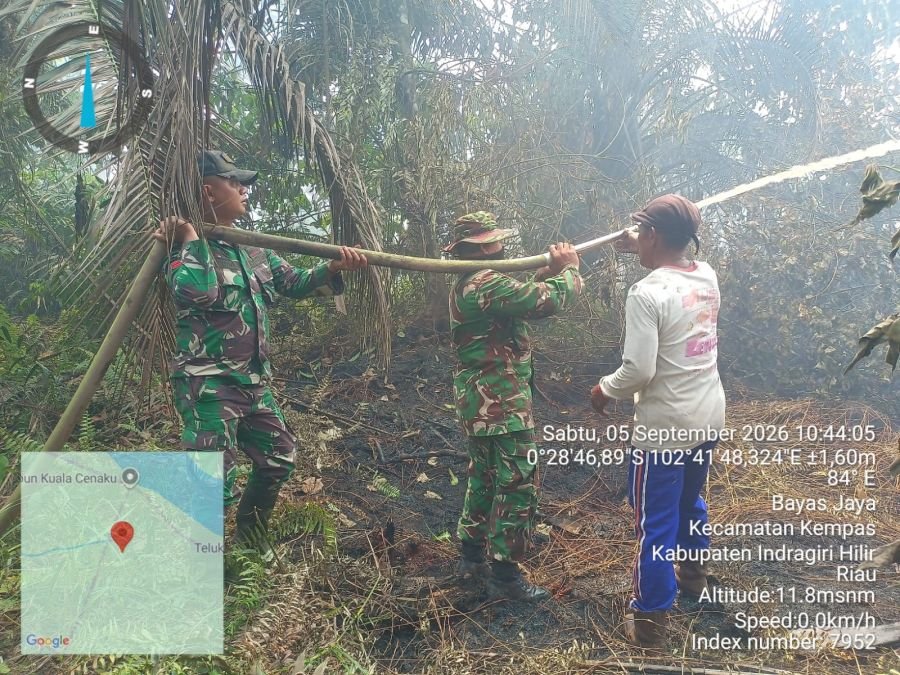 Hari Ketiga, Babinsa 03/Tpl Pastikan Karhutla Bayas Jaya Tak Kembali Membesar