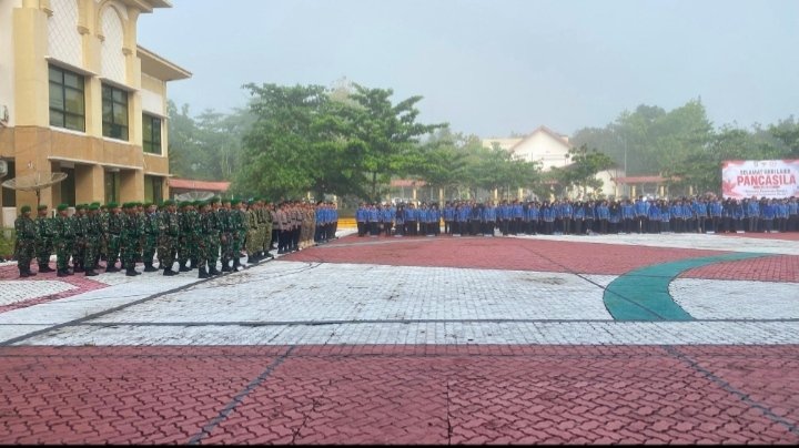 Hari Lahir Pancasila, Prajurit Yonif TP 898/PC Perkuat Komitmen Kebangsaan di Pemda Kampar