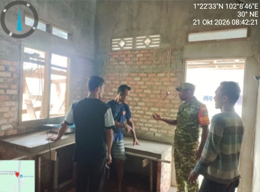 Hidupkan Nilai Pancasila, Babinsa Sungai Selari Ajak Warga Perkuat Kebersamaan dan Persatuan