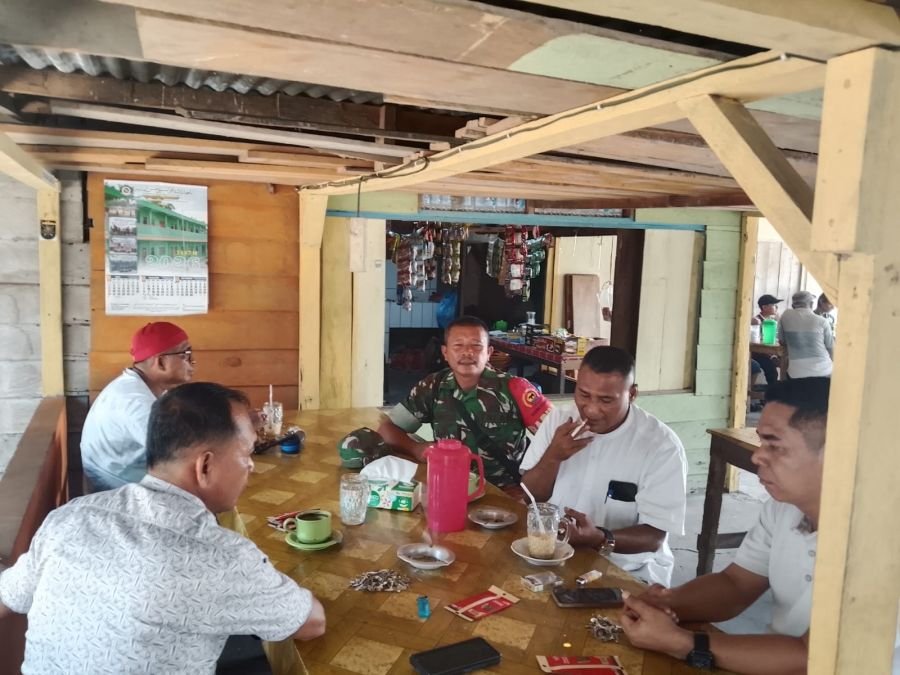 Babinsa Tambusai Utara Ingatkan Warga Waspadai Banjir dan DBD