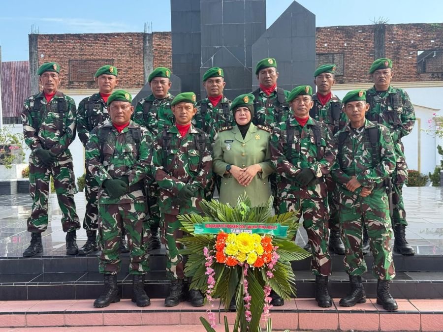 Hormati Jasa Pahlawan, Personel Kodim 0321/Rohil Gelar Ziarah Rombongan di TMP Kusuma Bhakti