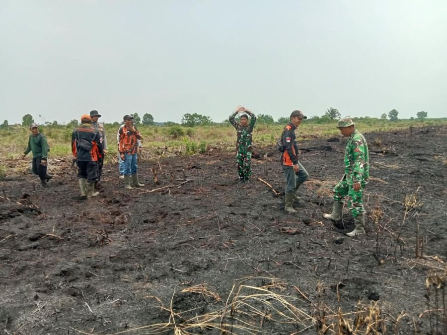 Hujan Lebat Mengguyur Rupat, Babinsa dan Tim Gabungan Tetap Pantau Titik Api