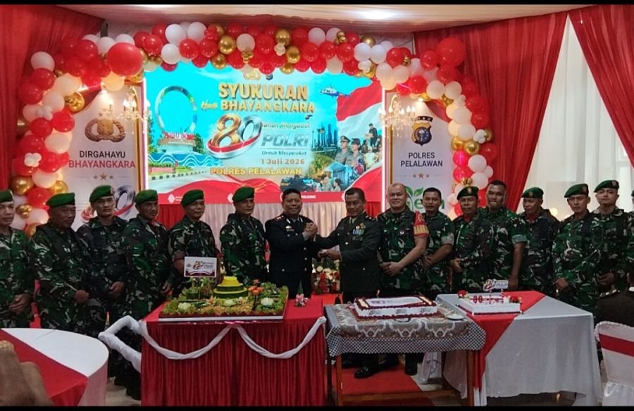 HUT Bhayangkara ke-80, Pabung Pelalawan dan Danramil 09/Langgam Hadiri Syukuran di Polres Pelalawan