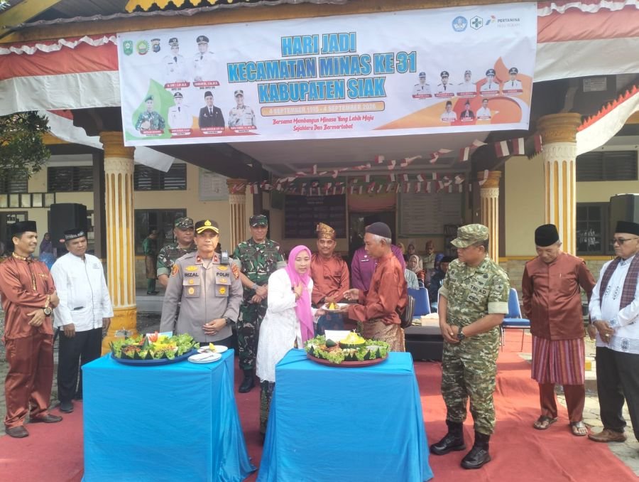 HUT ke-31 Kecamatan Minas Digelar, TNI Beri Pengarahan kepada Masyarakat