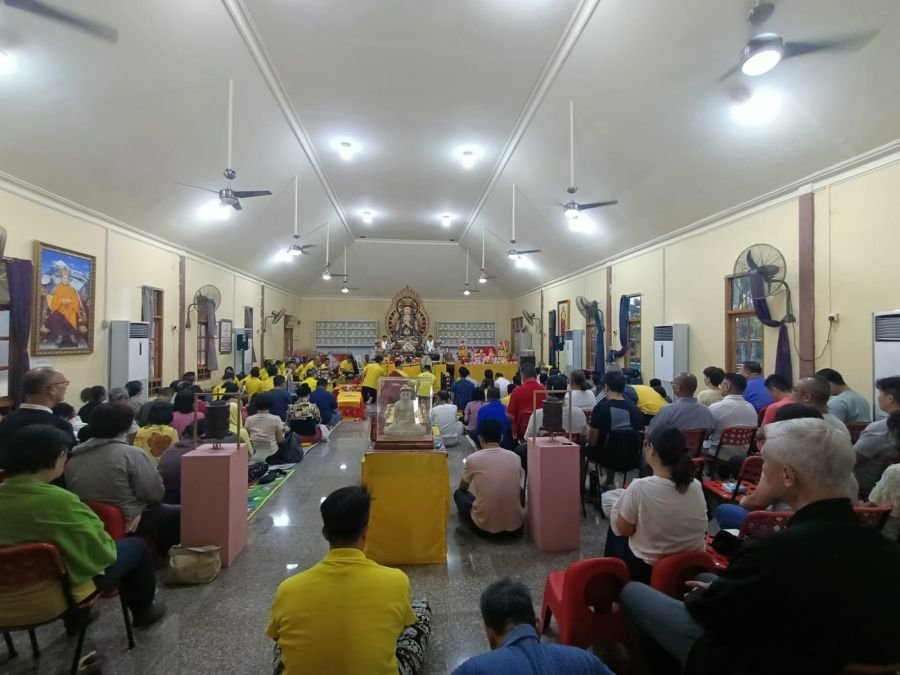 Ibadah 144 WNA di Moro Berlangsung Aman dalam Pengawalan TNI-Polri