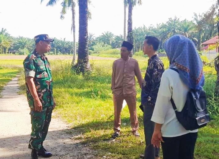 intara Pembina Desa Koramil 02 Rambah Kodim 0313.KPR Melaksanakan Komsos