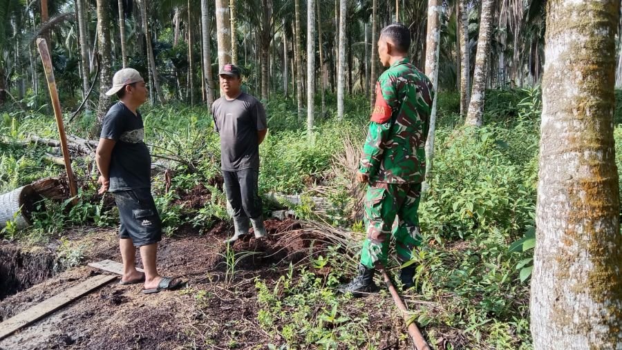 Jaga Desa Bebas Api, Babinsa Koramil 07/Reteh Sisir Tapal Batas Desa Pasenggerahan