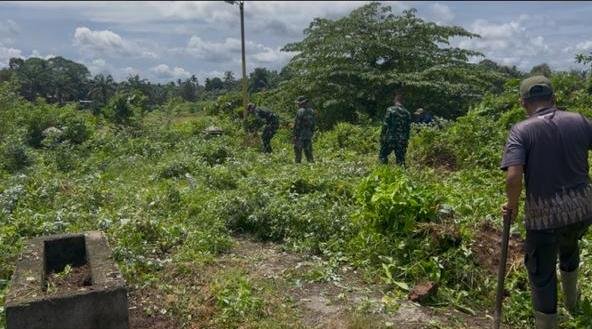 Jaga Kebersihan Lingkungan, Yonif TP 850/SC Gelar Karya Bakti di Peranap