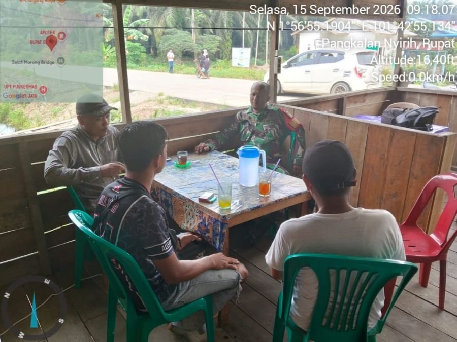 Jaga Kedekatan dengan Warga, Babinsa Koramil 04/Rupat Perkuat Komsos di Pangkalan Nyirih