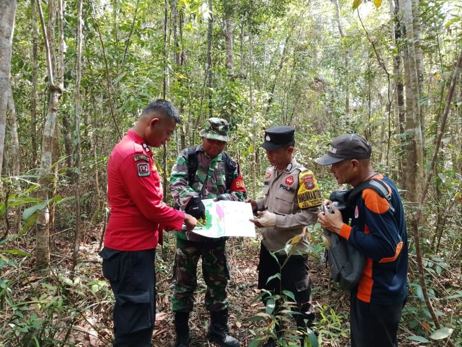 Jaga Kelestarian Sumber Daya Alam, Babinsa Toapaya Utara Patroli Terpadu Bersama Manggala Agni