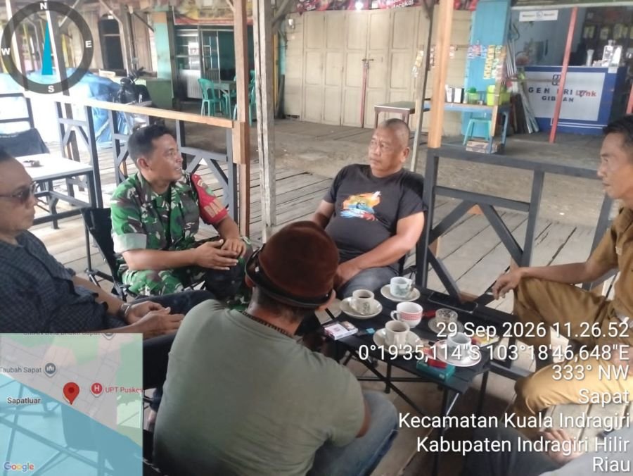 Jaga Kondusifitas Wilayah, Babinsa 04/Kuindra Rutin Komsos dan Pengawasan SDM di Sapat