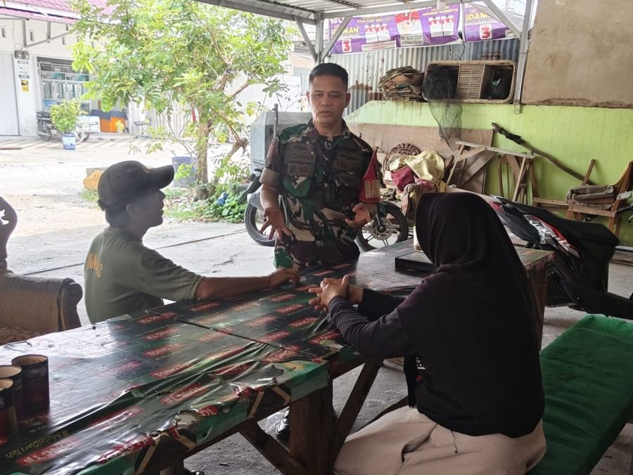 Jaga Lingkungan, Babinsa Koramil 01/Rumbai Ajak Warga Bersama Cegah Karhutla