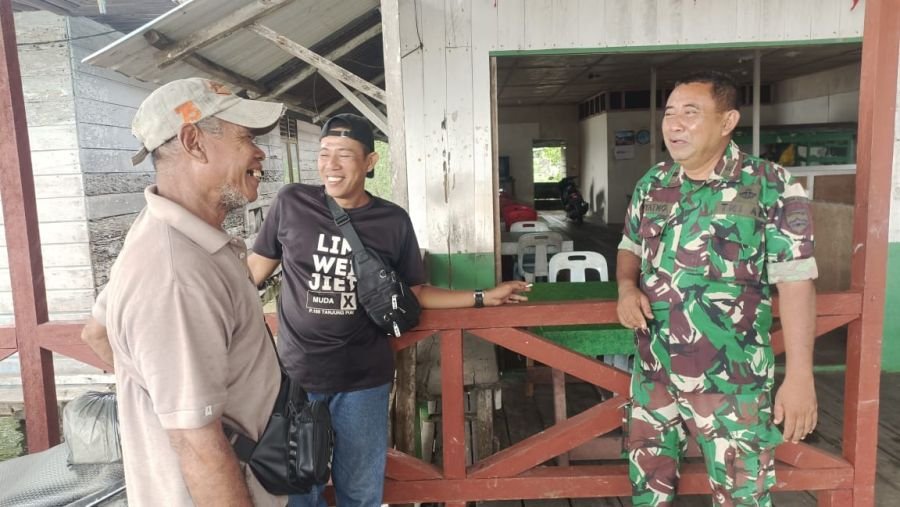 Jaga Persatuan dari Kampung Pancasila, Babinsa Koramil 06/Merbau Pererat Silaturahmi dengan Warga