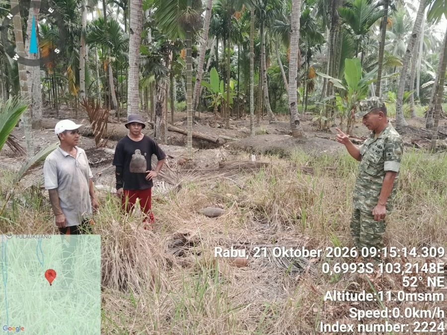 Jaga Tapal Batas dan Cegah Karhutla, Peltu Nofiandi Patroli Bersama Warga Pulau Kijang