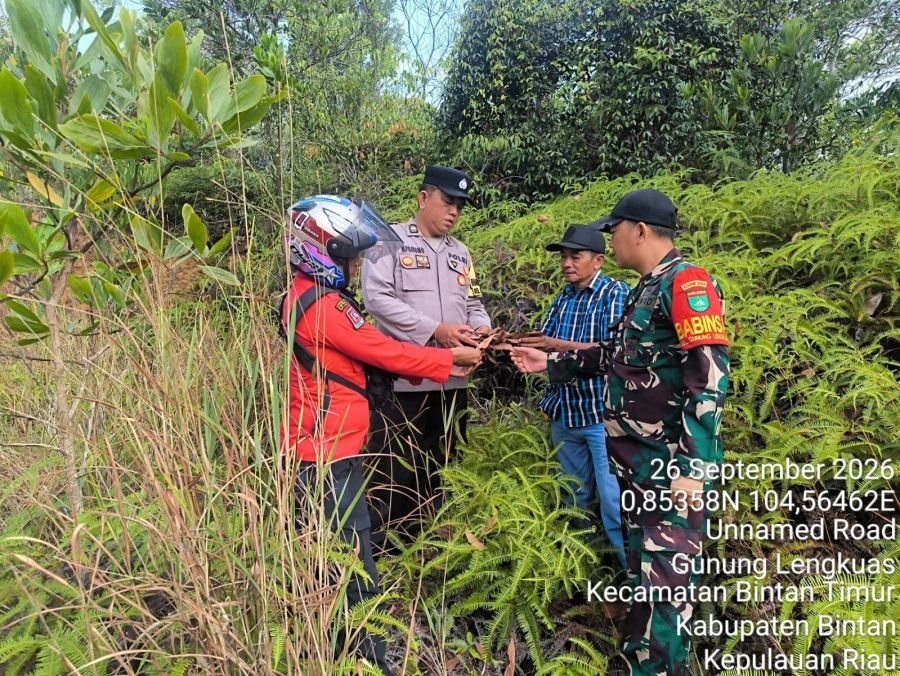 Jaga Wilayah Bebas Karhutla, Babinsa Gunung Lengkuas Laksanakan Patroli Terpadu Bersama Manggala Agn