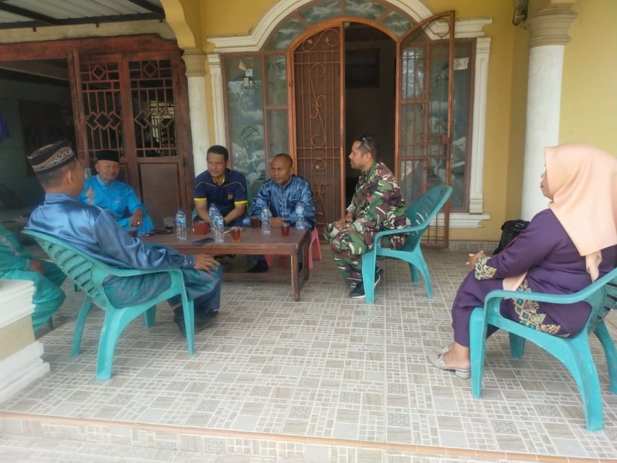 Jalin Kedekatan TNI-Rakyat, Koptu Mukshin Khan Silaturahmi ke Rumah Warga Binaan