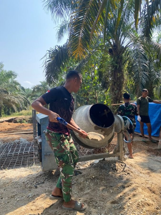 Jembatan Gantung Garuda Tahap V di Talang Pring Jaya hampir mencapai 40%