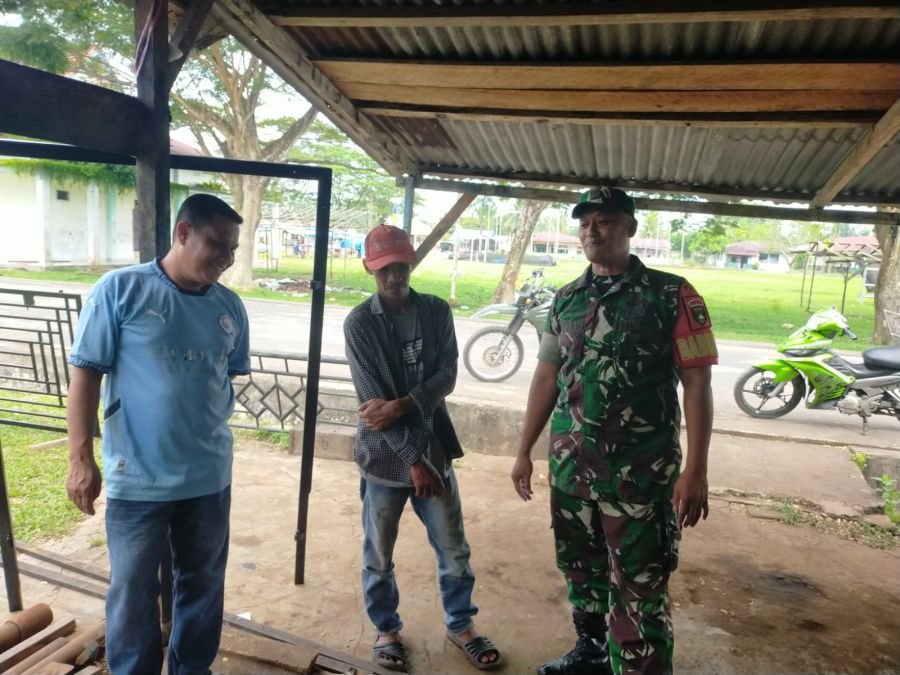Kampung Pancasila Jadi Ruang Kebersamaan, Babinsa Koramil 06/Merbau Pererat Silaturahmi dengan Warga