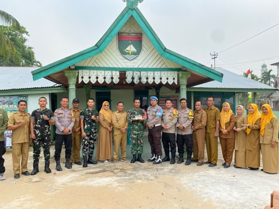 KAPOLSEK GAS DAN UNSUR FORKOPIMCAM GAS  BERIKAN SURPRISE UCAPAN DIRGAHAYU TNI KE-81 TAHUN 2026
