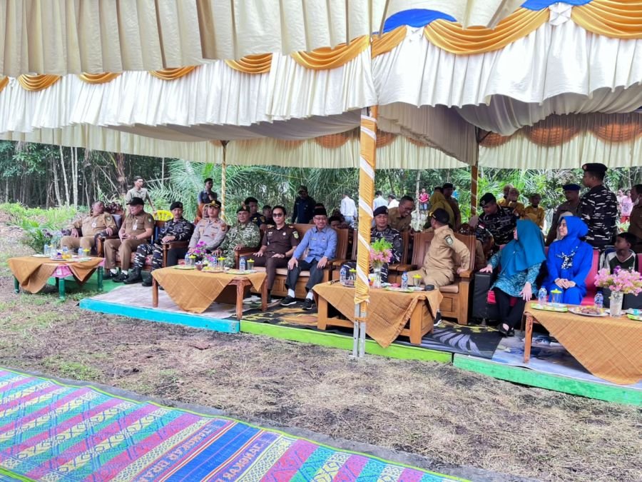 KAPTEN ARM YOGI SUDARSO Danramil  Koramil 01/Bengkalis  menghadiri kegiatan BHAKTI SOSIAL LANAL DUMA