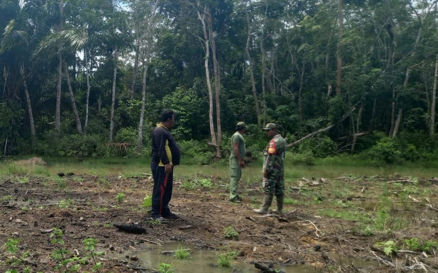 Karhutla Diantisipasi, Babinsa Turun Langsung Cek Titik Rawan