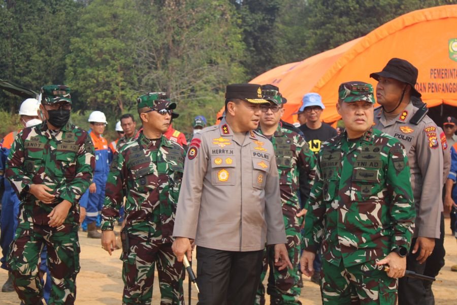 Karhutla Jadi Perhatian, Pangdam dan Kapolda Turun Langsung ke Dayun