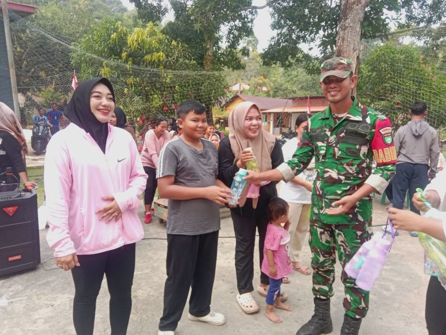 Warga Kampung Plimpak Meriahkan Maulid Nabi dengan Jalan Santai dan Undian