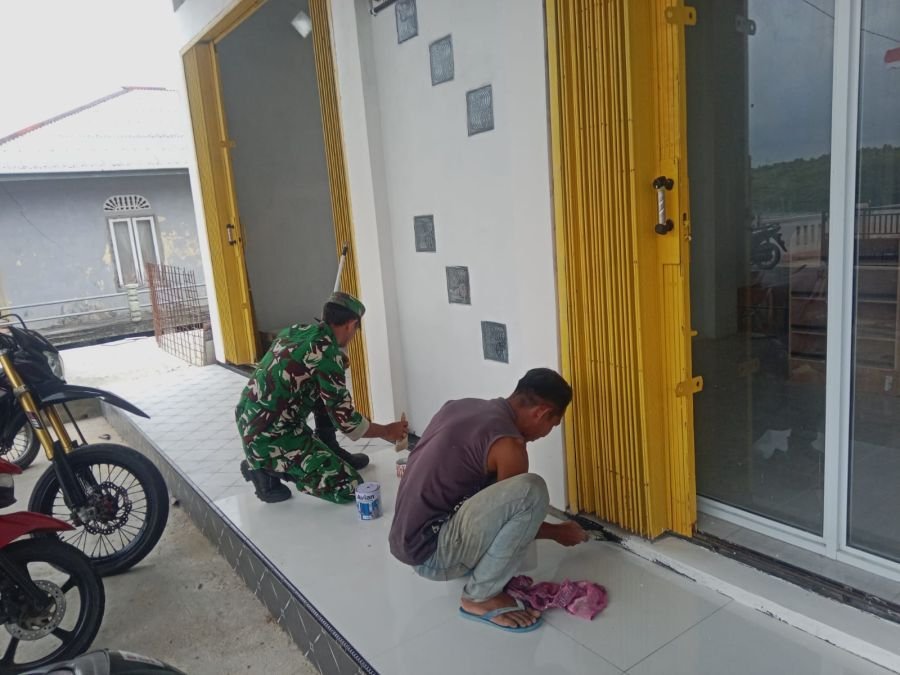 Kegiatan Babinsa Koramil 06/Serasan Pratu Jhon Asamady Sirait Melaksanakan Kegiatan Komsos Sekaligus