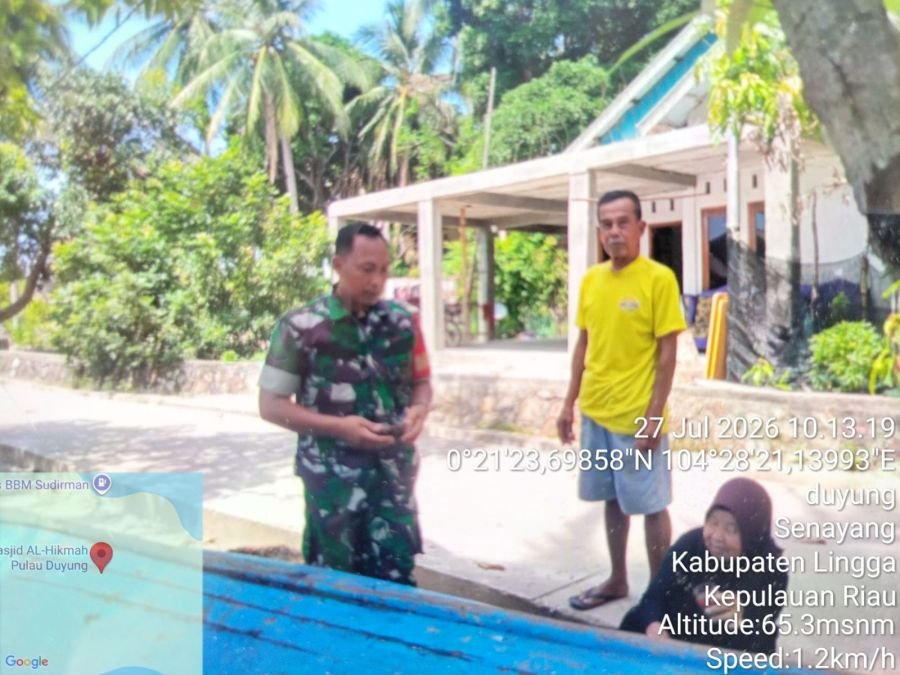 kegiatan bakti serta membantu warga nelayan Desa Pulau Duyung