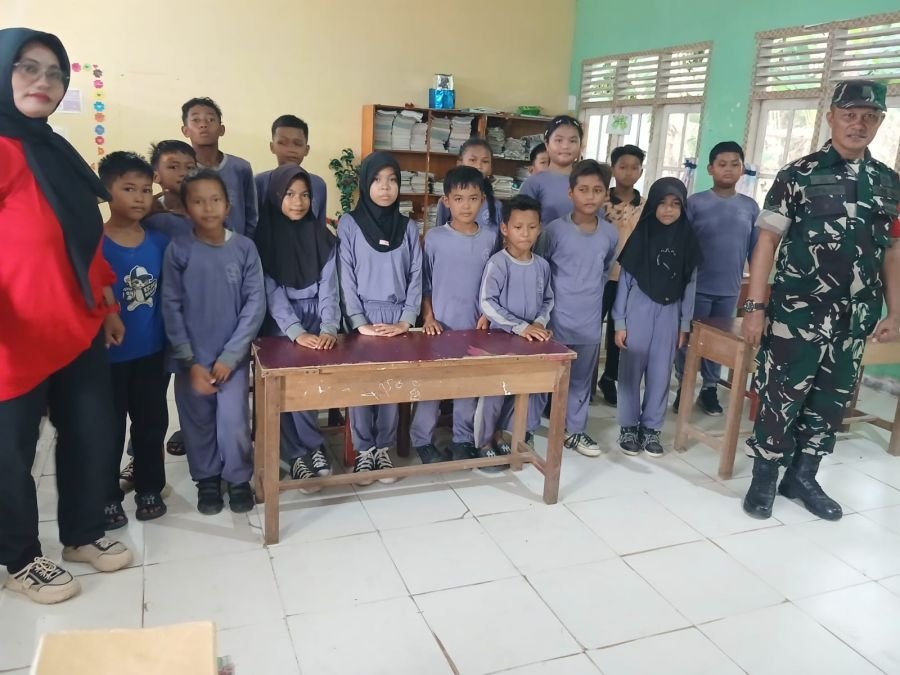 KEGIATAN PEMBINAAN DAN BELAJAR BERSAMA SISWA SD NEGERI 002 SENAYANG