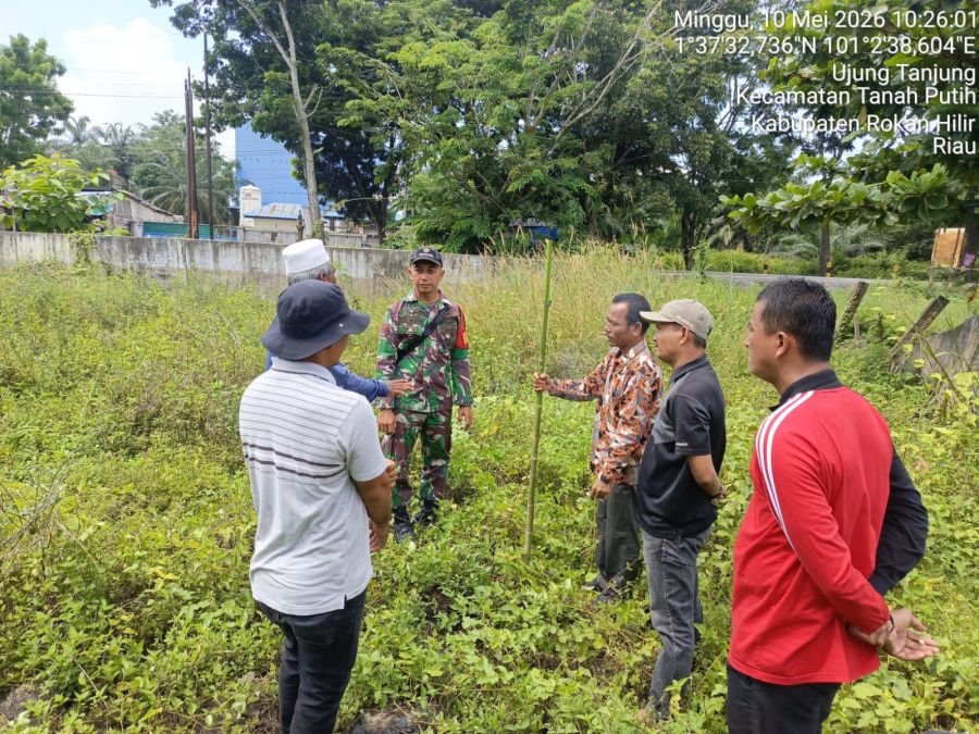 Babinsa Kawal Pengecekan Lahan Koperasi Merah Putih Ujung Tanjung