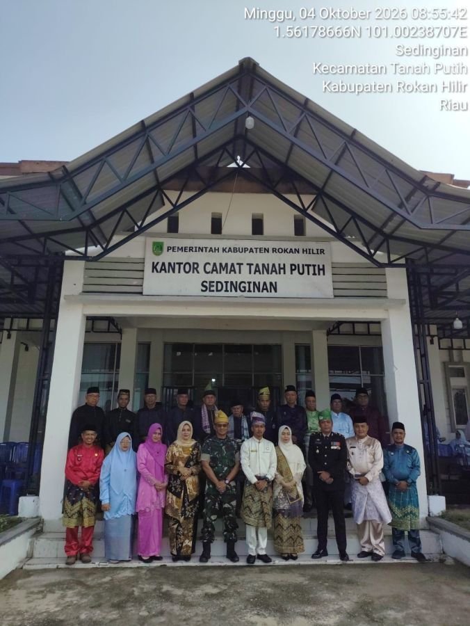 Kegiatan Upacara Memperingati HUT Rokan Hilir yang Ke - 27 Tahun Di Kantor Camat Tanah Putih