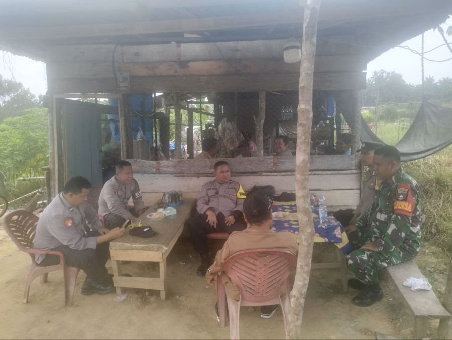 Kemanunggalan TNI-Polri dengan masyarakat