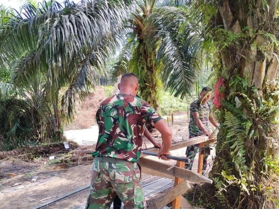 Kodim 0302/Inhu Genjot Tahap III Jembatan Garuda di Kuansing