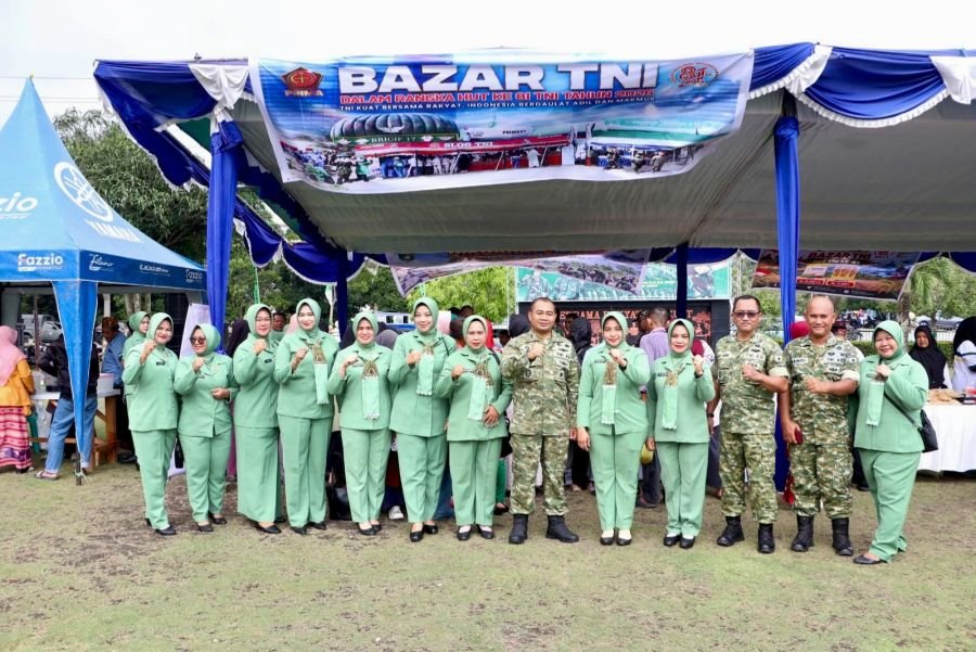 Kodim 0317/TBK Gelar Bazar HUT TNI ke-81 Tawarkan Pangan Murah, Warga Antusias
