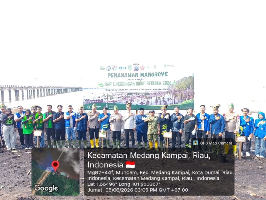 KODIM 0320/DUMAI HADIRI PENANAMAN MANGROVE BERSAMA KAPOLDA RIAU, WUJUD NYATA PEDULI LINGKUNGAN