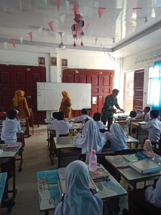 KODIM 0320/DUMAI MELALUI KORAMIL 01/DUMAI MELAKSANAKAN PENDAMPINGAN DUKUNGAN MAKANAN BERGIZI GRATIS