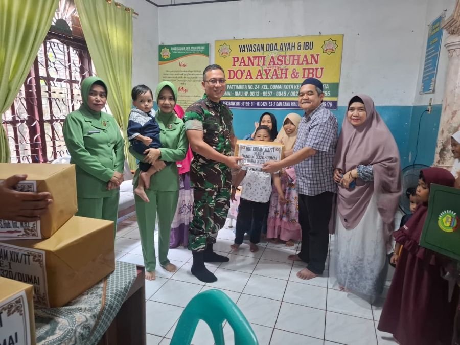 Kodim 0320/Dumai Perkuat Kemanunggalan Melalui Anjangsana, Tebar Kepedulian di Momen HUT ke-1 kodam