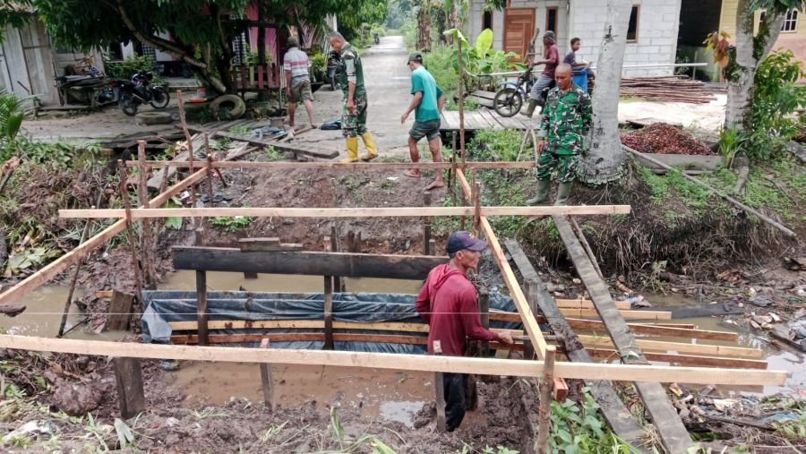 Kodim 0320/Dumai Terus Percepat Pembangunan Dua Jembatan Armco di Sungai Sembilan